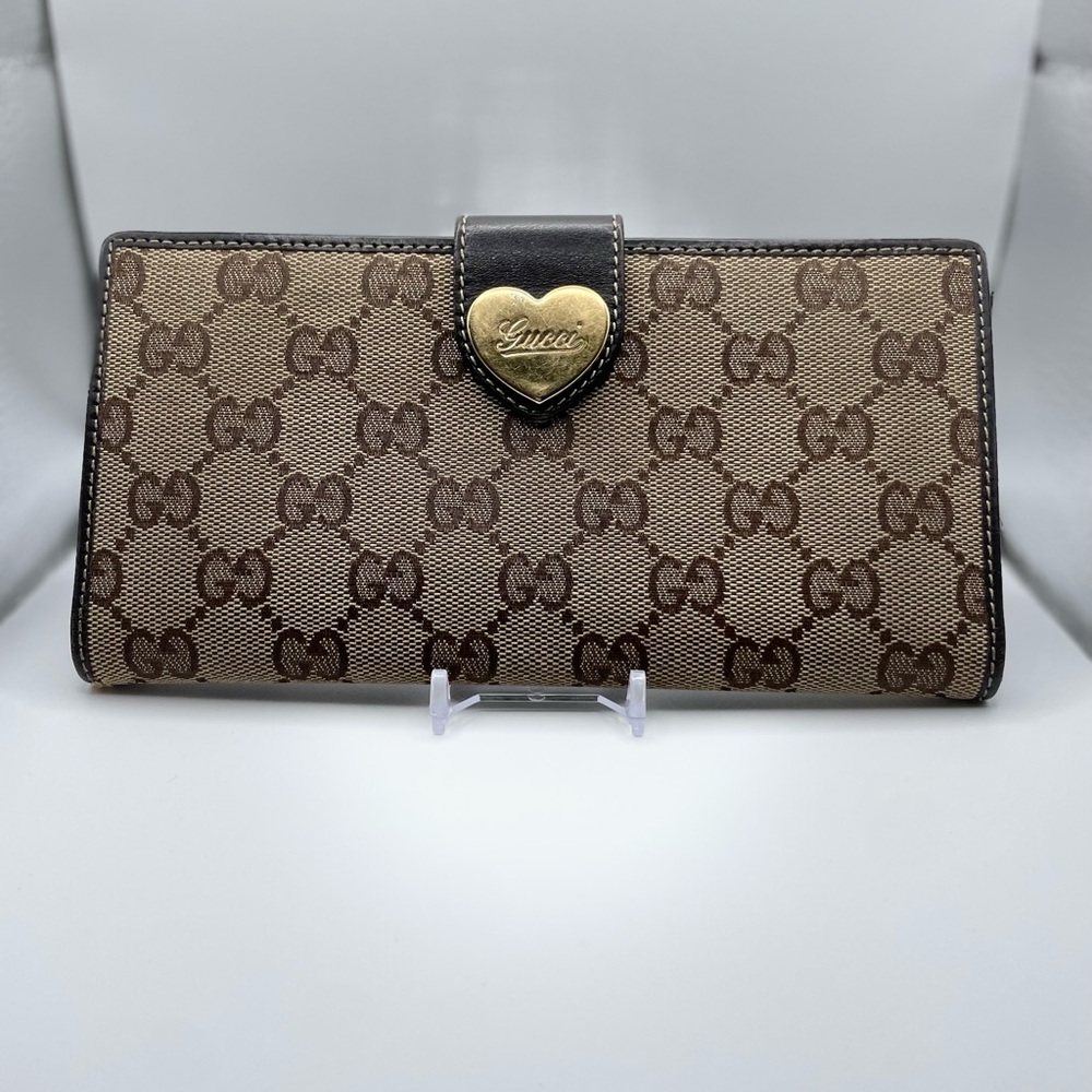100% Authentic Gucci Heart Logo Long Wallet
